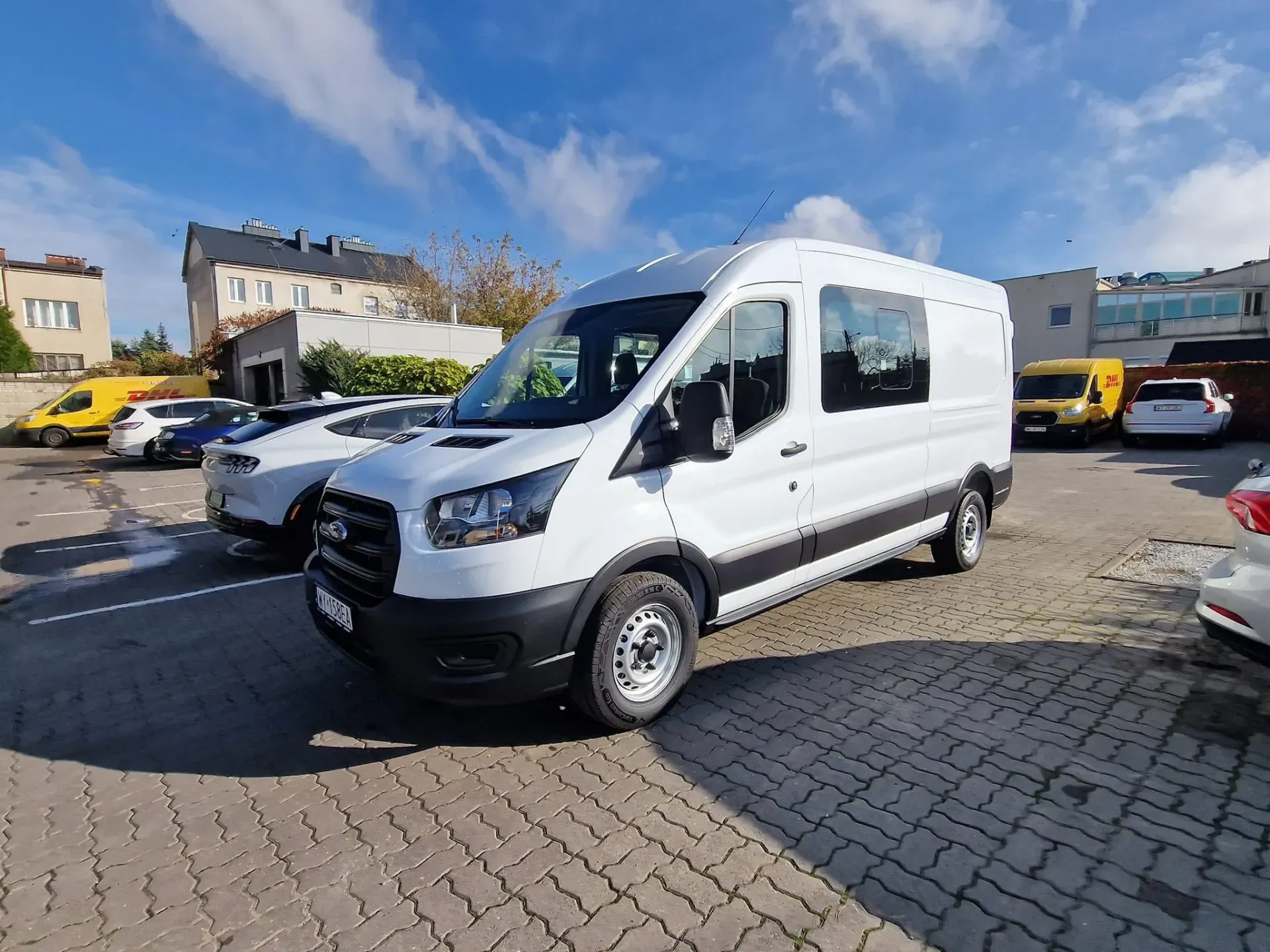Ford Transit Brygadowy L4H3 – bus brygadowy na wynajem, zdjęcie 1
