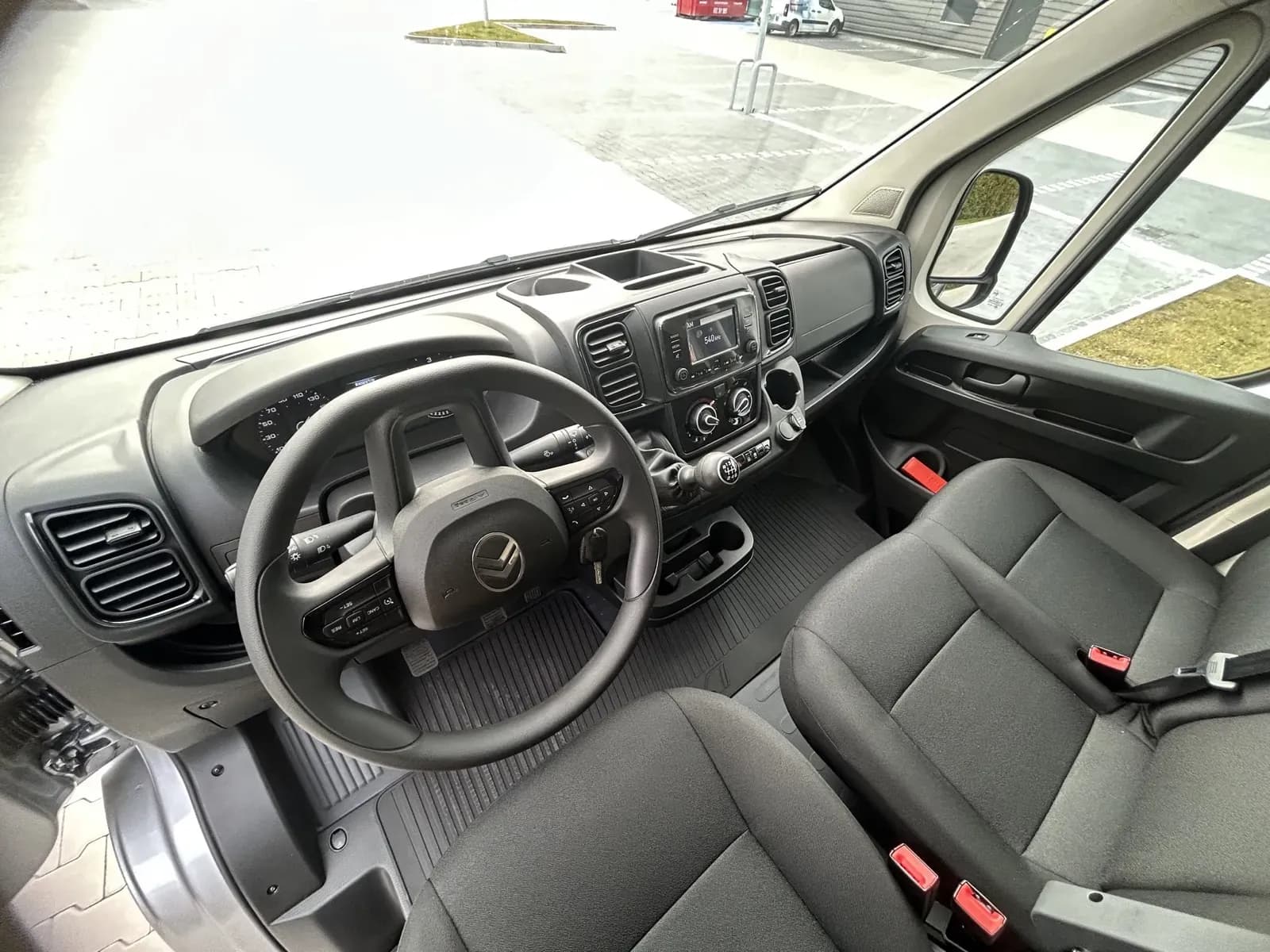 Citroën Jumper L3H2 – bus dostawczy na wynajem, zdjęcie 1