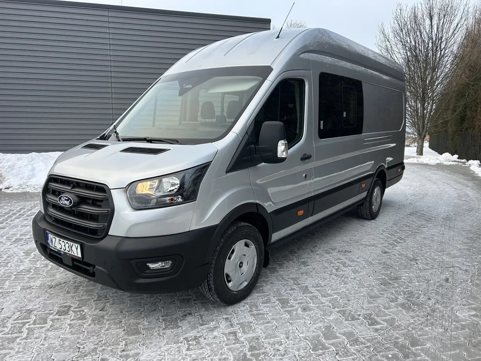 Ford Transit L3H2 7 miejsc – bus brygadowy na wynajem, zdjęcie 1