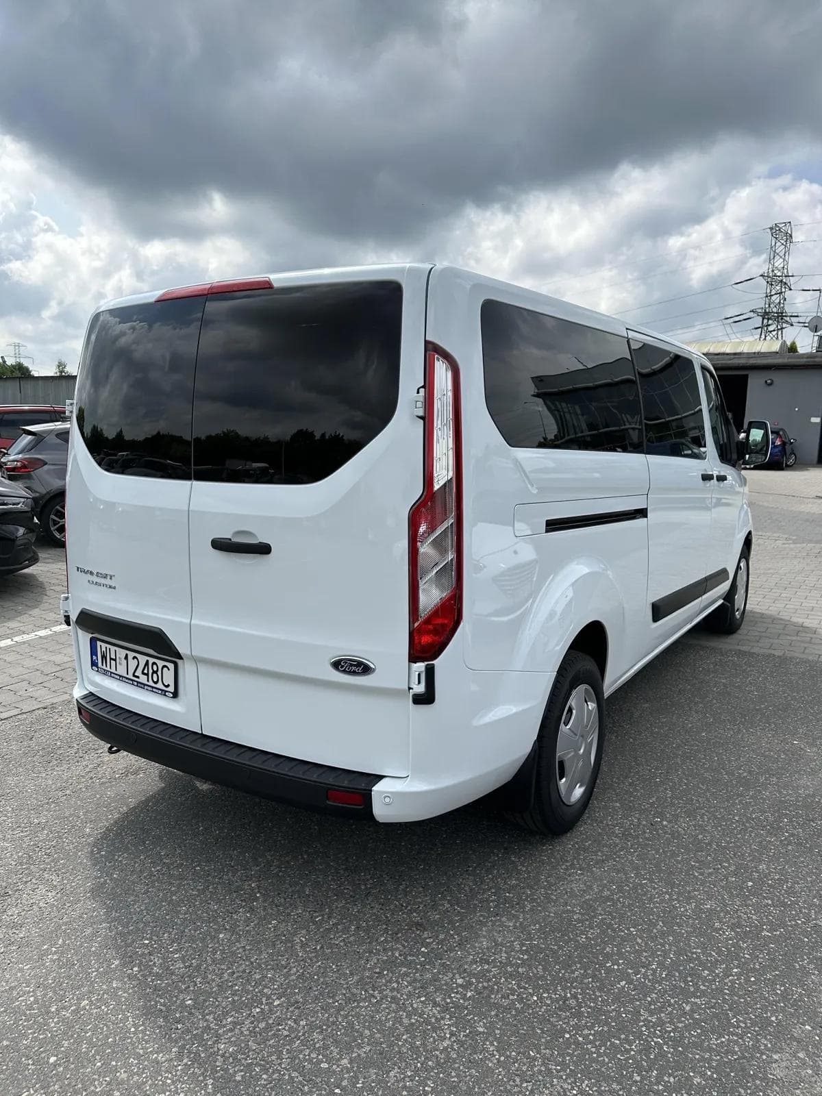 Ford Transit 9 miejsc (automat)