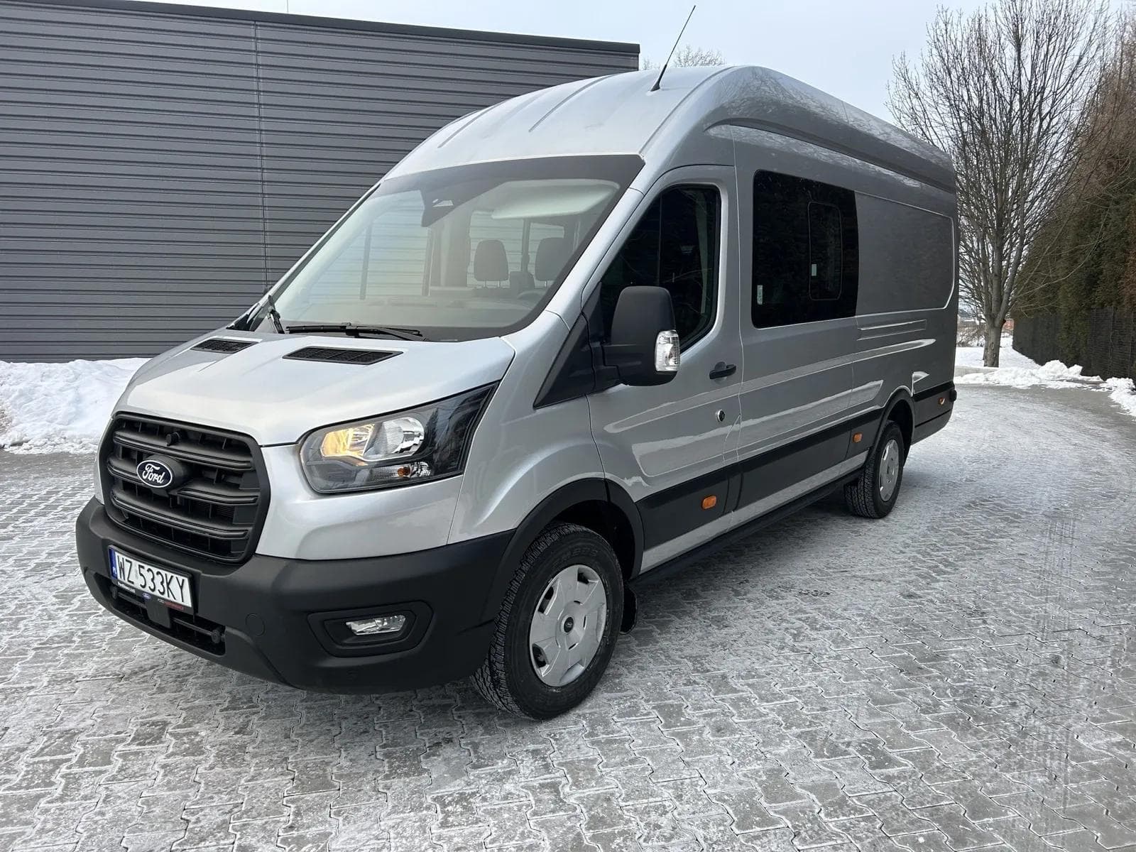 Ford Transit L3H2 7 miejsc